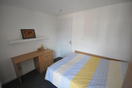 Harold View, Hyde Park, Leeds, LS6 1PP - Photo 2