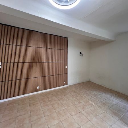 Location Appartement 1 pièce 22m² CARCES 83570 - Photo 4