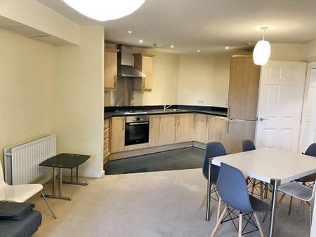 2 bedroom flat to rent - Photo 5