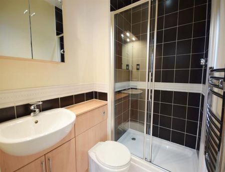 2 Bedroom Apartment Available Arranging tenancy - Photo 4