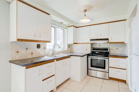 For Lease - 29 Lehar Crescent, Toronto, Ontario - Photo 4