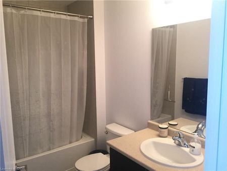 For Lease - 5010 Corporate Drive Unit# 226, Burlington, Ontario - Photo 4