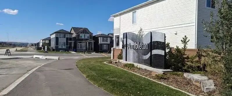 2023 Built legal basement suite, corner house with lots of sunshine! | Ambleton St NW, Calgary - Photo 1