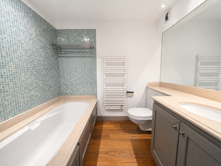 Location Appartement 3 pièces 104m² DRAGUIGNAN 83300 - Photo 4