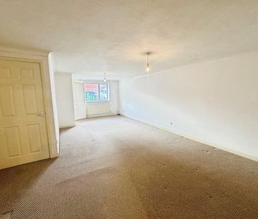 3 bedroom mews to rent - Photo 6