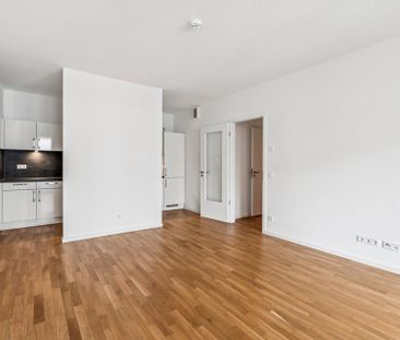 Exklusives Wohnen in der City West! 2-Zimmer Neubauwohnung mit Echt... - Foto 2