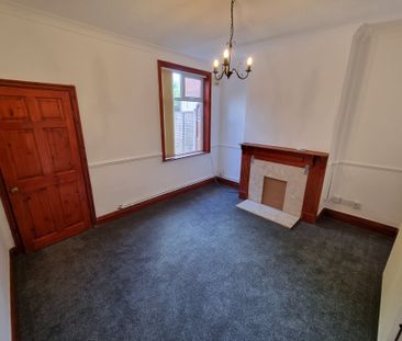 Longfield Road, Stourbridge - Photo 3