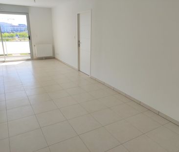 BEZANNES- Rés. HEXAGONE- Apt T2 de 57 m2 avec balcon et stationneme... - Photo 3