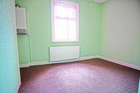 3 bedroom terraced house to rent - Photo 5