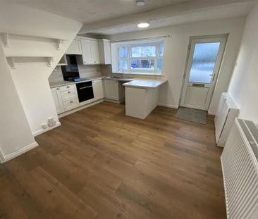 2 bedroom maisonette to rent - Photo 6