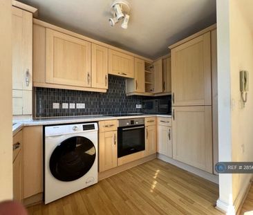 2 bedroom flat to rent - Photo 6