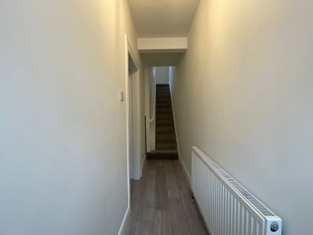 25 Rutherglen Street, Belfast, BT13 3LR - Photo 3