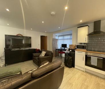 1 bedroom ground floor flat to rent - Photo 1