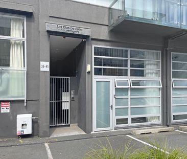 2-Bedroom Apartment – Prime Cuba Street Location - Photo 5