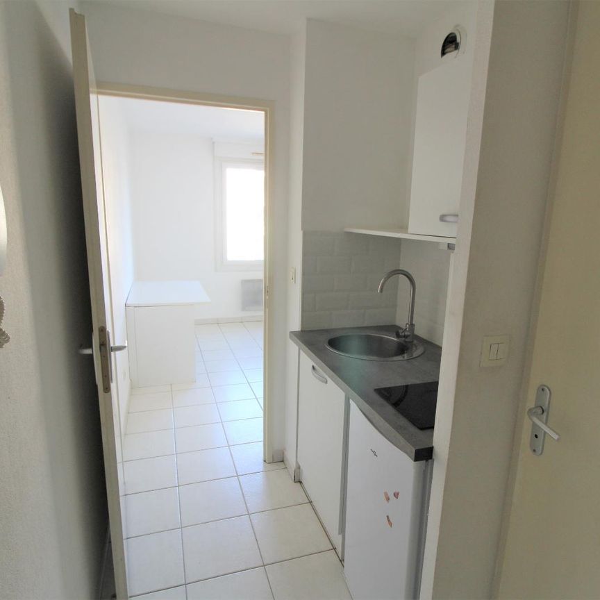 Location Appartement 1 pièce 19m² AIX EN PROVENCE 13100 - Photo 1