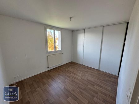 Location Maison 5 pièces 95m² BUXEROLLES 86180 - Photo 3