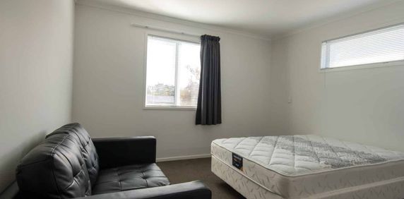 31 Sandleigh Road (Room D), Hamilton Lake - Photo 2