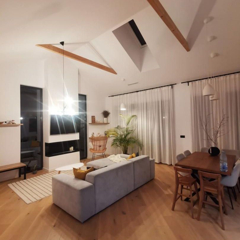 Inchirieri Case / vile Bucuresti - Fotografie 1