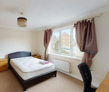 Detached house to rent on - Photo 4