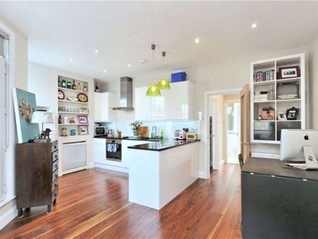Village Mount, Perrins Court, Hampstead, London, NW3 1QU - Photo 4