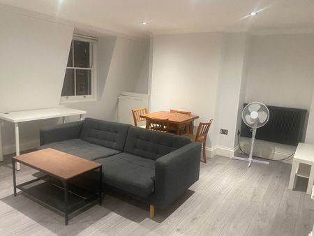 2 Bed Flat, Kensington Church Street, W8 - Photo 2