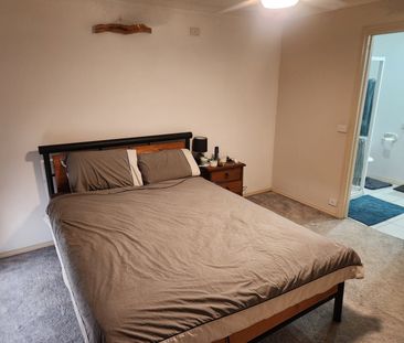 Narre Warren - Photo 4