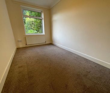 Woodlands Crescent, Poole - Photo 1