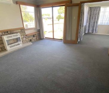 THREE BEDROOMS - MILSON - Photo 2