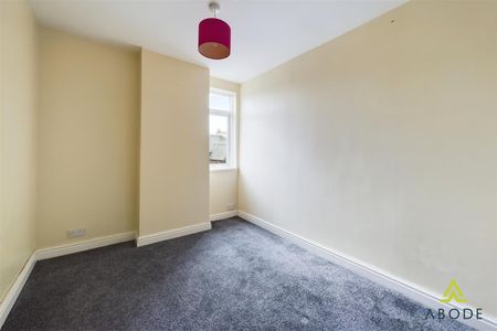 Wilding Road, Stoke-On-Trent ST6 8BA - Photo 4