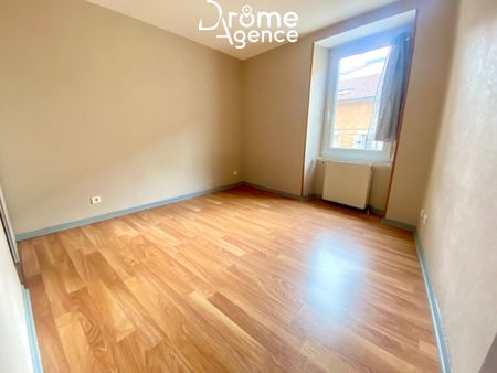 Location Appartement 2 pièces 37m² ROMANS SUR ISERE 26100 - Photo 3