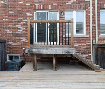 For Lease - 107 Frenchpark Circle, Brampton, Ontario - Photo 2