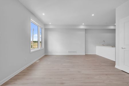 For Lease - 744 Harold Mathie Street, Mississippi Mills, Ontario - Photo 4