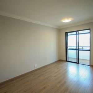 Apartamento para alugar com 90m², 3 quartos e 2 vagas - Foto 2