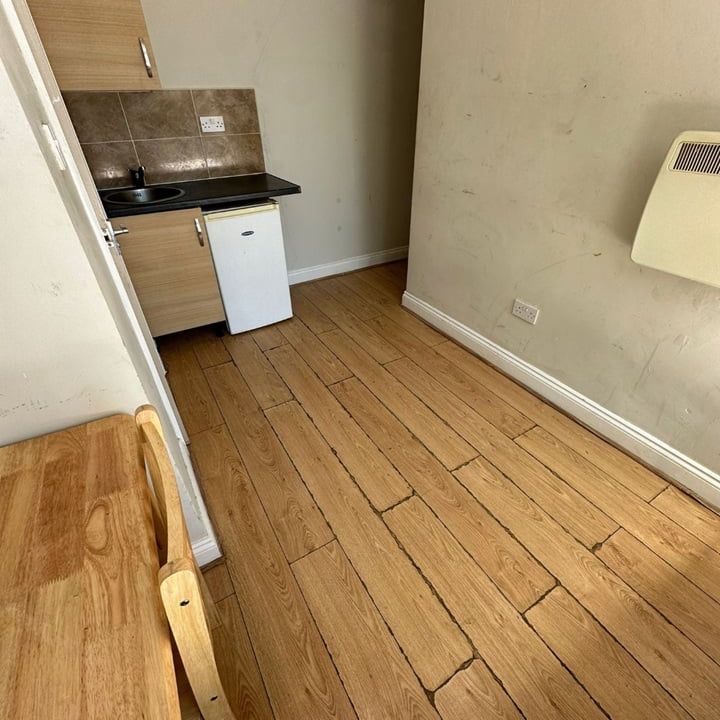 Studio Flat, Ravensdale Road, N16 - Photo 1