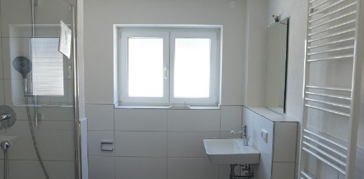 Exklusives Wohnen im Ergeschoss - 2-Zimmer-Terrassenwohnung - Foto 2