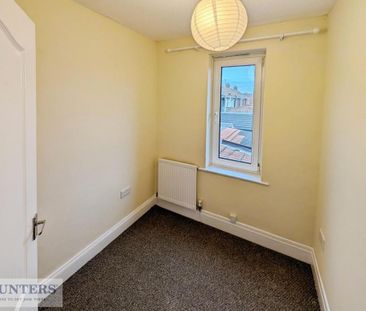 3 bedroom end of terrace house to rent - Photo 6