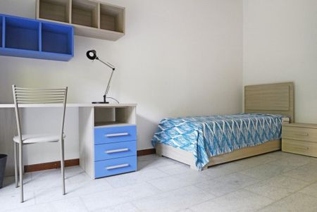 Via Rho, Milan, Lombardy 20125 - Photo 4