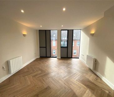 A delightful first floor, one bedroom apartment with outside space. - Photo 1