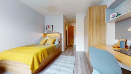 Bronze Studio-2627 - Photo 3