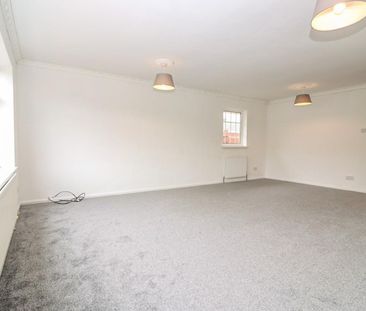 3 Bedroom Bungalow - Detached - Photo 2