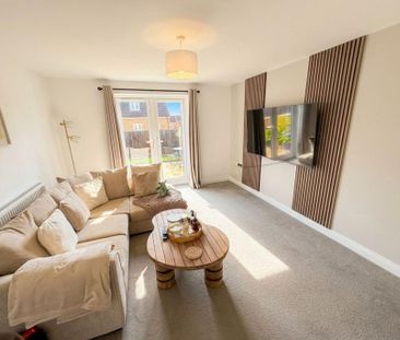 2 bedroom semi-detached house to rent - Photo 3