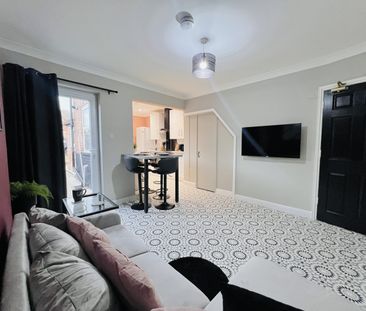 BEDROOM 4 – SMALL DOUBLE OFF SUITE - Photo 3