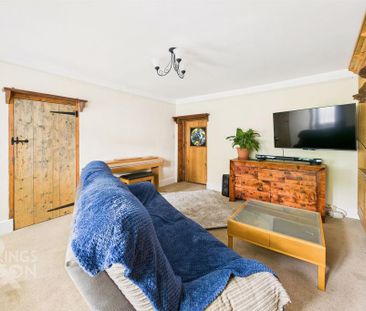 2 bedroom end of terrace house to rent - Photo 1