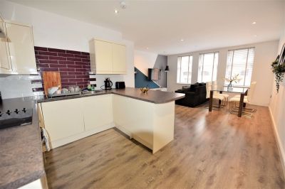 2 bedroom Flat in St Pauls Street, Leeds - Photo 3