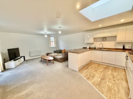 2 bed apartment to rent in Somerset Square, Nailsea, BS48 - Photo 5