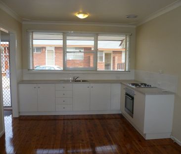 3/96 Belmore Street, TAMWORTH NSW 2340 - Photo 2