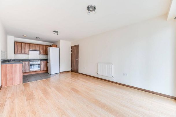 1 bedroom flat to rent - Photo 1