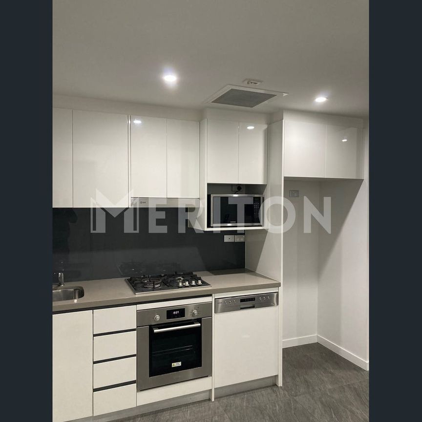 Impressive One-Bedroom Apartment plus Study with Parking in Fantastic Location - Photo 1