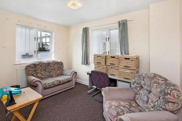 5 bedroom end of terrace house to rent - Photo 1