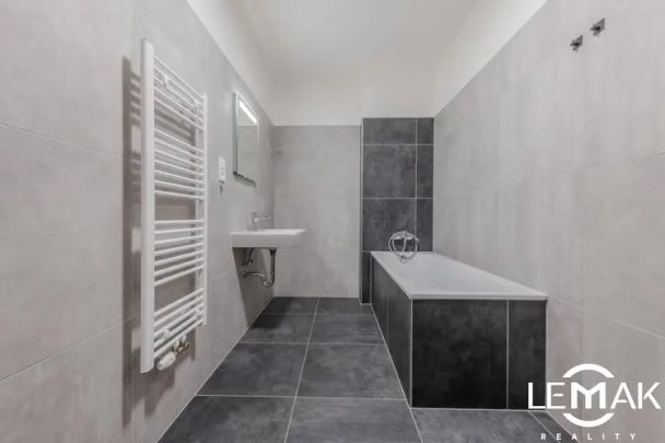 Pronájem bytu 2+kk 59 m - Fotografie 1